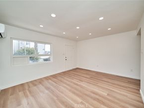1103 S Hobart Boulevard, Los Angeles CA 90006