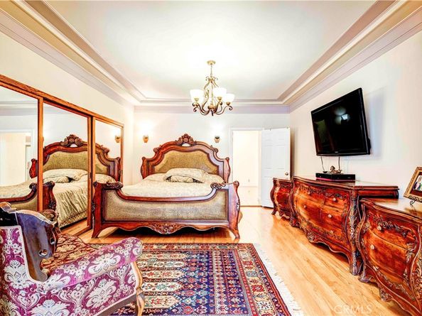 1610 N Hobart Boulevard, Los Angeles CA 90027