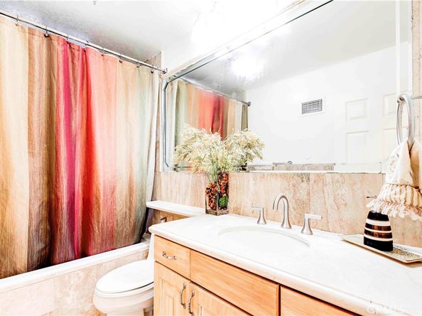 1610 N Hobart Boulevard, Los Angeles CA 90027