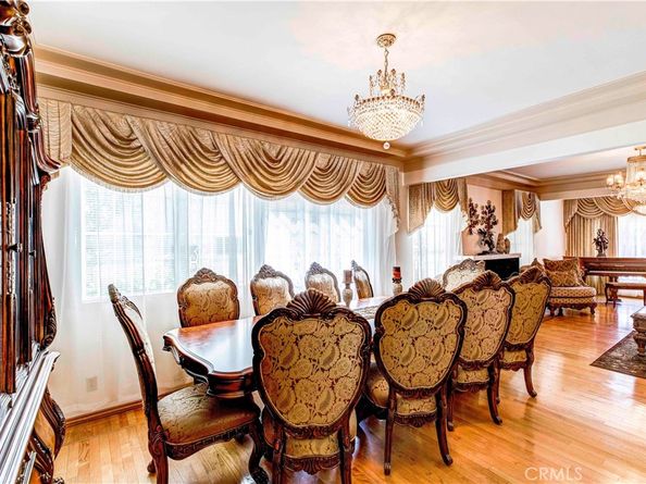 1610 N Hobart Boulevard, Los Angeles CA 90027