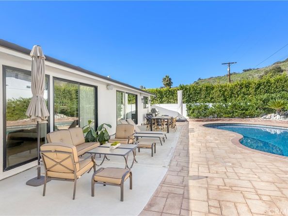 3006 Trudi Lane, Burbank CA 91504