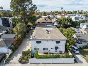 5017 Cartwright 3, North Hollywood CA 91601