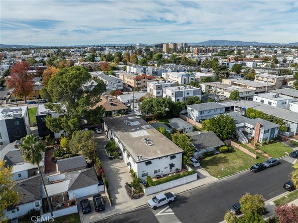 5017 Cartwright 3, North Hollywood CA 91601