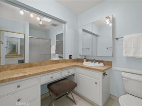 5017 Cartwright 3, North Hollywood CA 91601