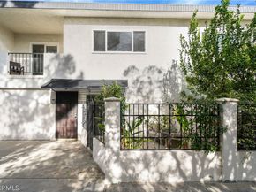5017 Cartwright 3, North Hollywood CA 91601