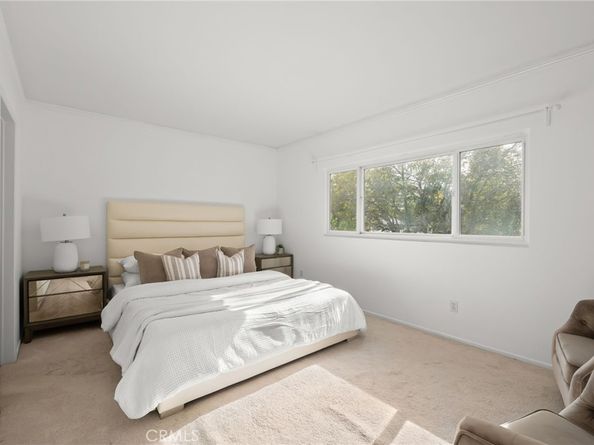 5017 Cartwright 3, North Hollywood CA 91601