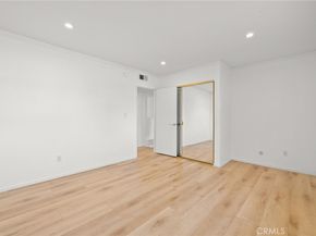 5017 Cartwright 3, North Hollywood CA 91601