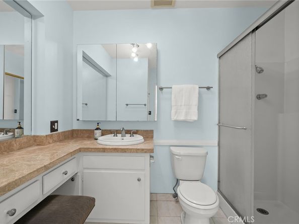 5017 Cartwright 3, North Hollywood CA 91601