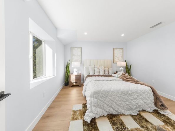 5700 Vista Del Monte, Sherman Oaks CA 91411