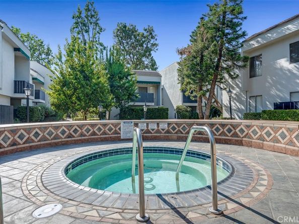 18645 Hatteras Street 230, Tarzana CA 91356