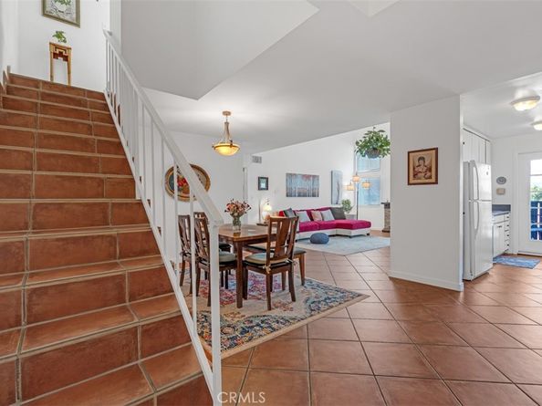 18645 Hatteras Street 230, Tarzana CA 91356