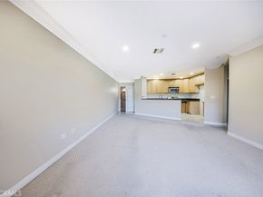 1515 Grismer Avenue 302, Burbank CA 91504