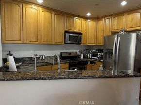 1515 Grismer Avenue 302, Burbank CA 91504