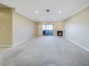 1515 Grismer Avenue 302, Burbank CA 91504