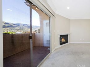 1515 Grismer Avenue 302, Burbank CA 91504