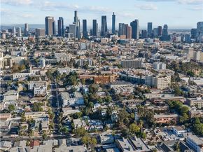 352 S Benton Way, Los Angeles CA 90057