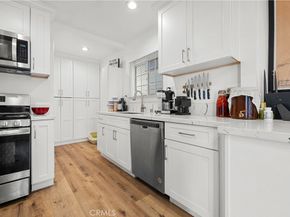 352 S Benton Way, Los Angeles CA 90057
