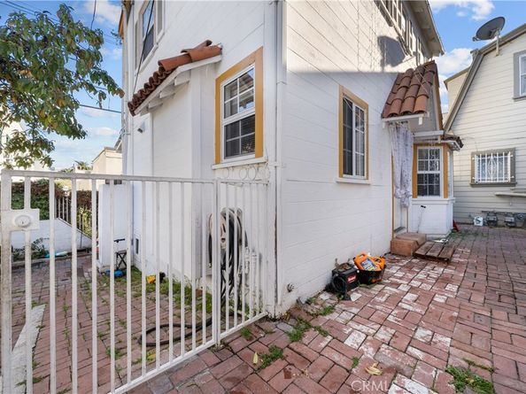 352 S Benton Way, Los Angeles CA 90057