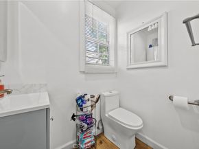 352 S Benton Way, Los Angeles CA 90057