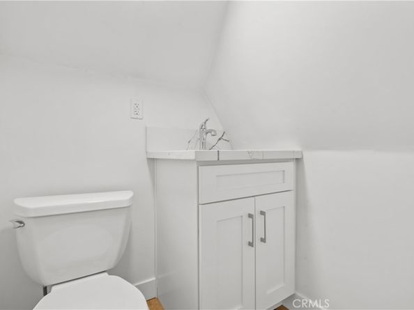 352 S Benton Way, Los Angeles CA 90057