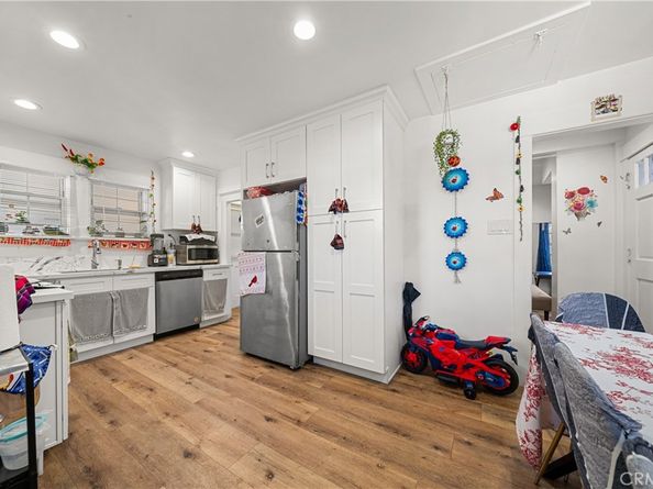 352 S Benton Way, Los Angeles CA 90057