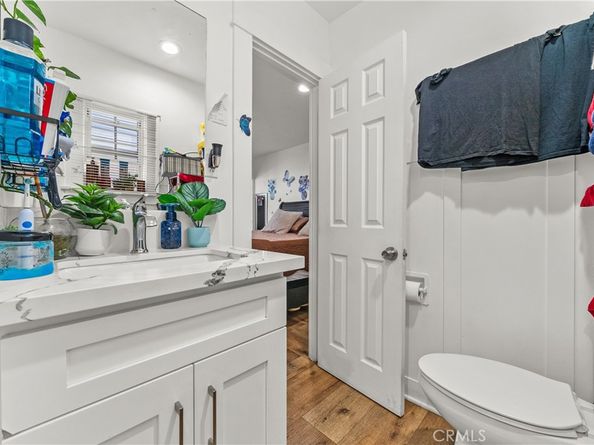 352 S Benton Way, Los Angeles CA 90057