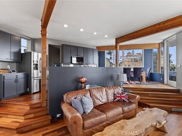 4687 Del Monte Avenue, San Diego CA 92107