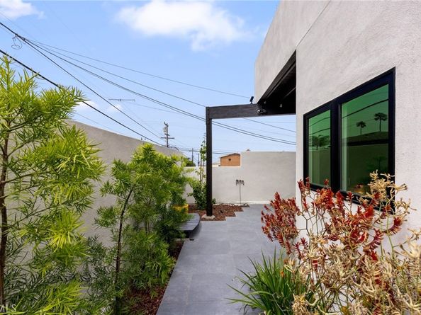 4687 Del Monte Avenue, San Diego CA 92107