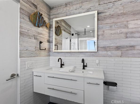4687 Del Monte Avenue, San Diego CA 92107