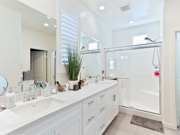 16040 Jamie Lane 9, Fontana CA 92336