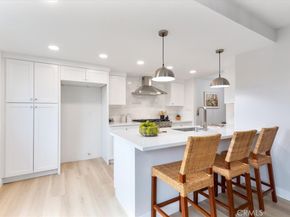 17150 Burbank Boulevard 25, Encino CA 91316