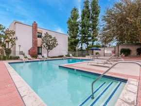 17150 Burbank Boulevard 25, Encino CA 91316