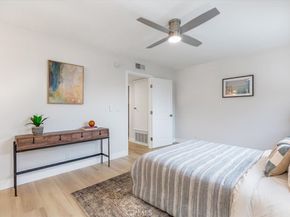 17150 Burbank Boulevard 25, Encino CA 91316