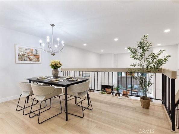 17150 Burbank Boulevard 25, Encino CA 91316