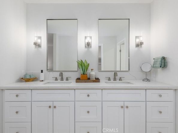 17150 Burbank Boulevard 25, Encino CA 91316