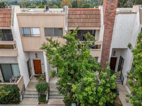 17150 Burbank Boulevard 25, Encino CA 91316