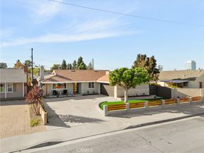 17381 Meer, Huntington Beach CA 92647