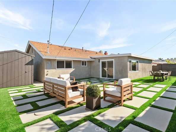 17381 Meer, Huntington Beach CA 92647