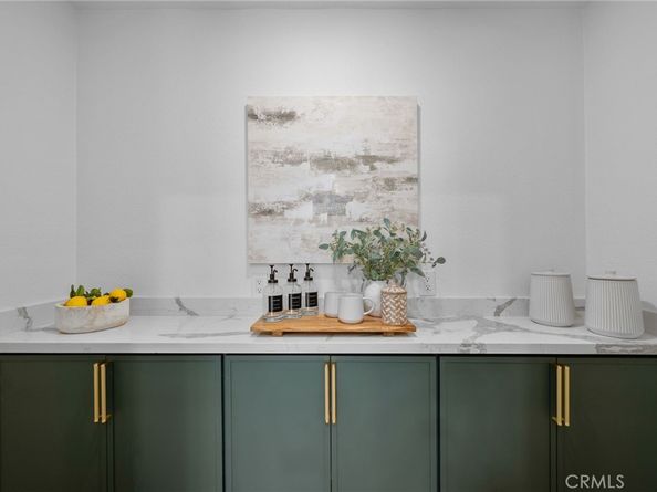 17381 Meer, Huntington Beach CA 92647