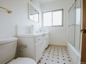 433 Atlantic 6, Long Beach CA 90802