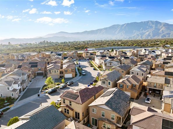 1634 Crepe Myrtle Place, Upland CA 91784