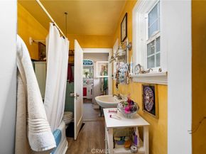 725 1/2 Wildrose Avenue, Monrovia CA 91016