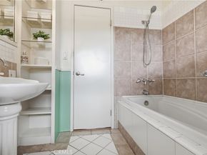 641 Ridgefield, Claremont CA 91711