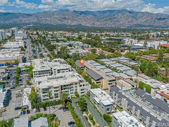 960 SAN PASQUAL Street, Pasadena CA 91106