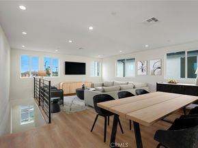 10911 S Main Street, Los Angeles CA 90061