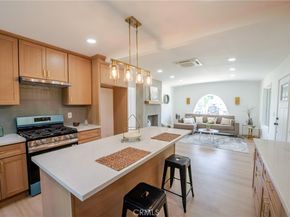 2391 Fashion Ave, Long Beach CA 90810