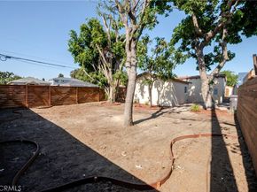 2391 Fashion Ave, Long Beach CA 90810