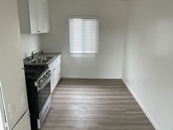 1541 E 51st Street, Los Angeles CA 90011