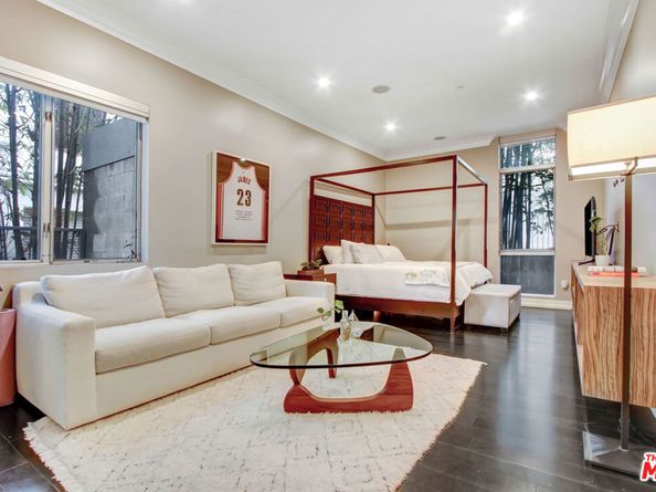 1050 N Gardner Street 2, West Hollywood CA 90046