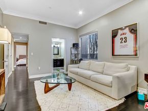 1050 N Gardner Street 2, West Hollywood CA 90046